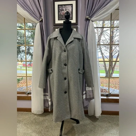 Gray Women's Coat - Picture 1 of 6